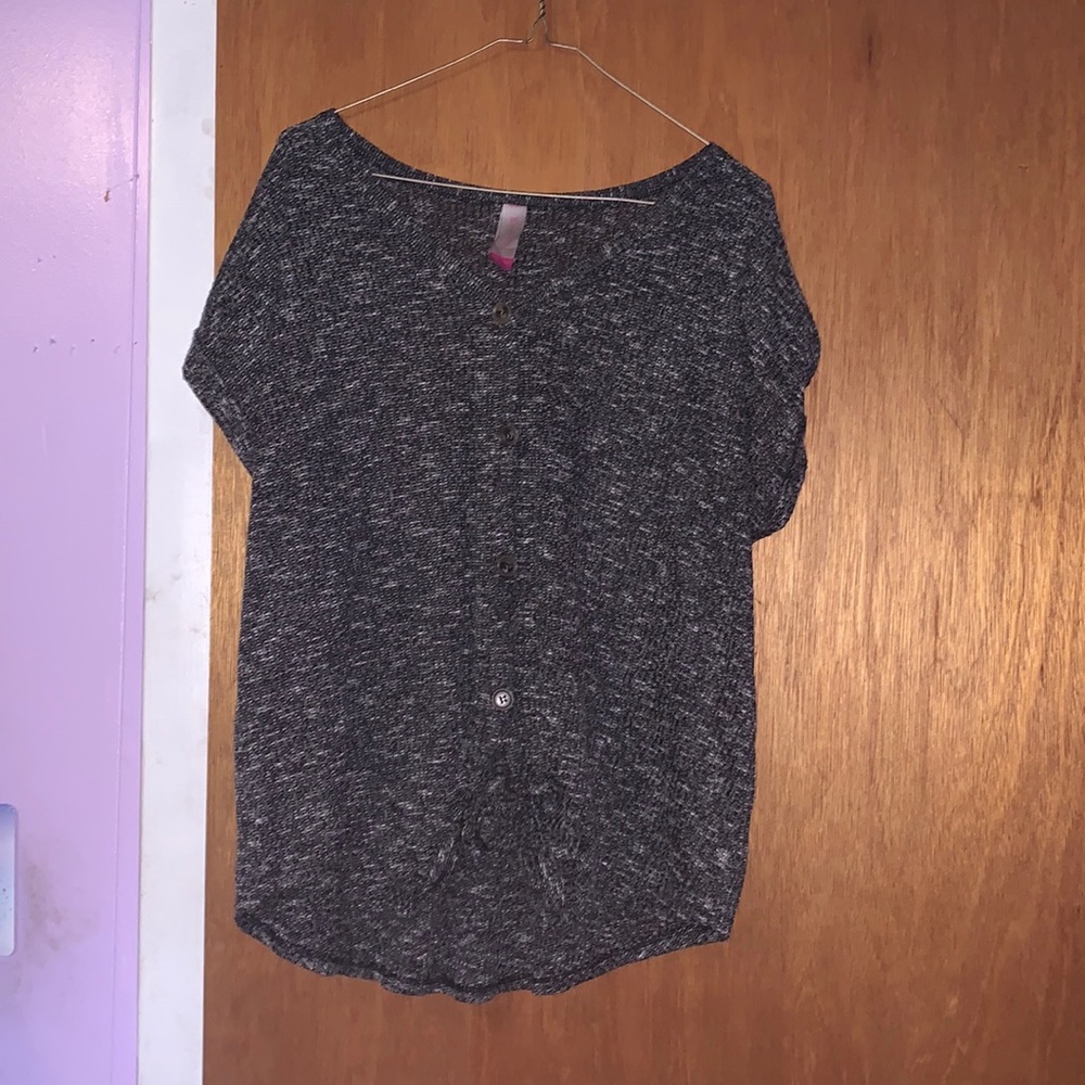 Button down flowey shirt